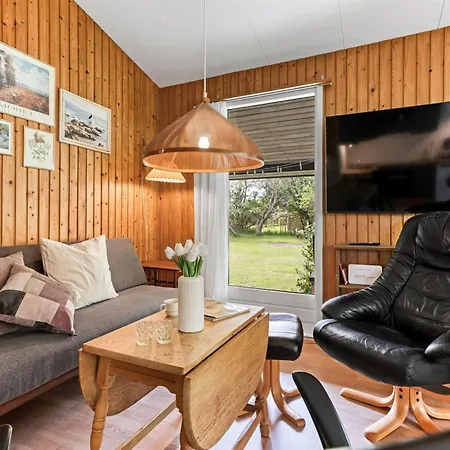 Vakantiehuis Rikkart - 400m From The Sea By Interhome Dannemare