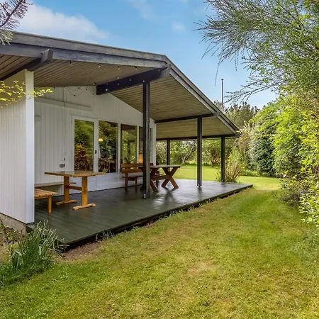 Rikkart - 400m From The Sea By Interhome